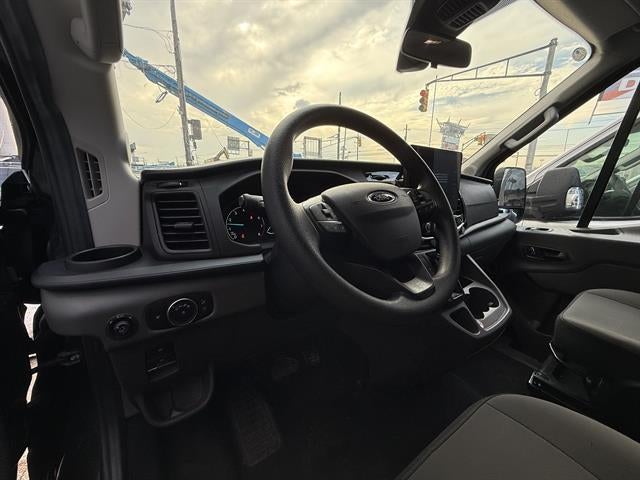 2024 Ford Transit Passenger Wagon 350 XLT