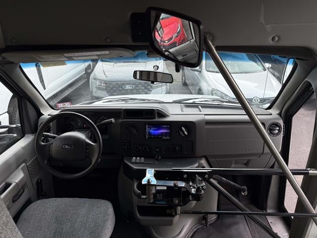2016 Ford Econoline Commercial Cutaway E-450 SD
