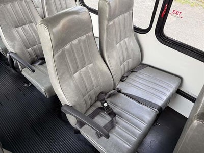 2016 Ford Econoline Commercial Cutaway E-450 SD