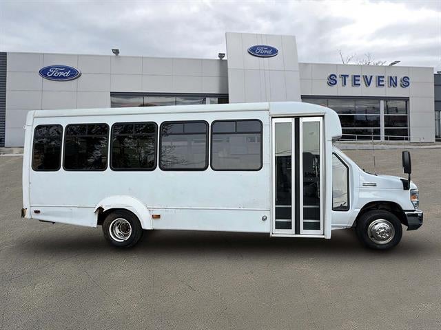 2016 Ford Econoline Commercial Cutaway E-450 SD