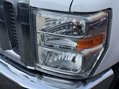 2016 Ford Econoline Commercial Cutaway E-450 SD