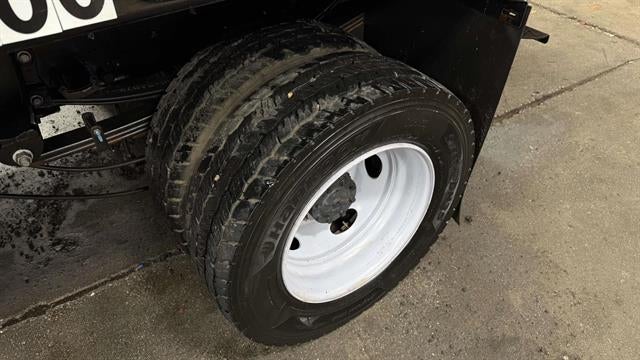 2022 Ford Super Duty F-600 DRW 4X4 2dr Regular Cab 145.3-205.3 in. WB