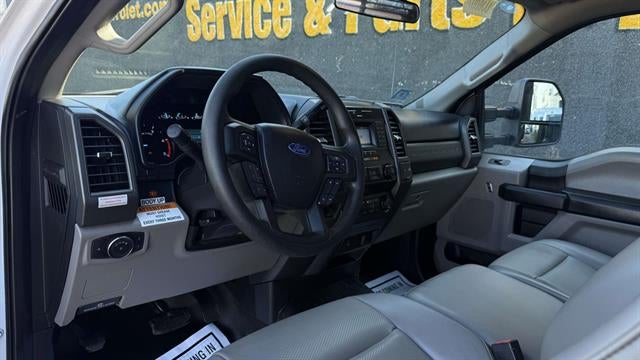 2020 Ford Super Duty F-550 DRW 4X4 2dr Regular Cab 145.3-205.3 in. WB