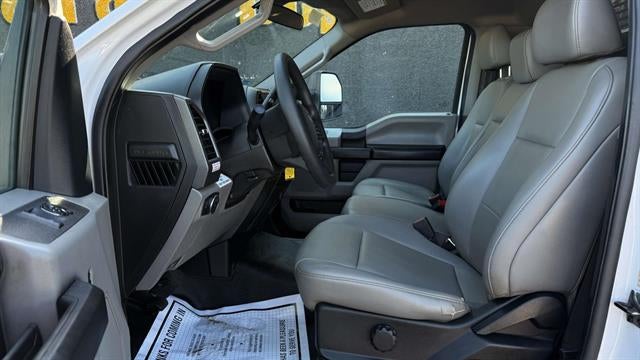 2020 Ford Super Duty F-550 DRW 4X4 2dr Regular Cab 145.3-205.3 in. WB
