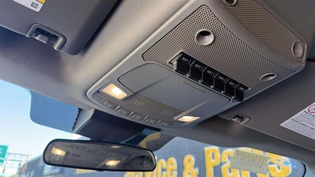 2020 Ford Super Duty F-550 DRW 4X4 2dr Regular Cab 145.3-205.3 in. WB