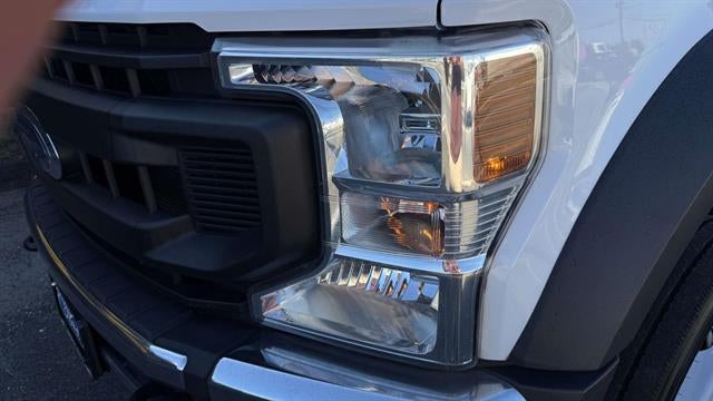 2020 Ford Super Duty F-550 DRW 4X4 2dr Regular Cab 145.3-205.3 in. WB