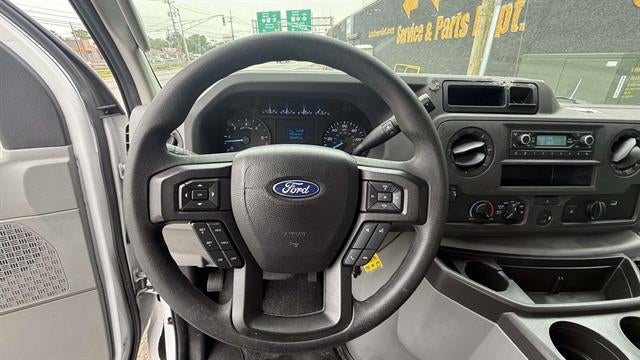 2022 Ford E-Series Cutaway E-350 SD