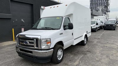 2022 Ford E-Series Cutaway E-350 SD