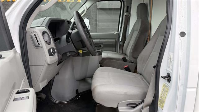 2022 Ford E-Series Cutaway E-350 SD