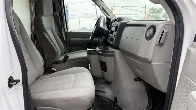 2022 Ford E-Series Cutaway E-350 SD