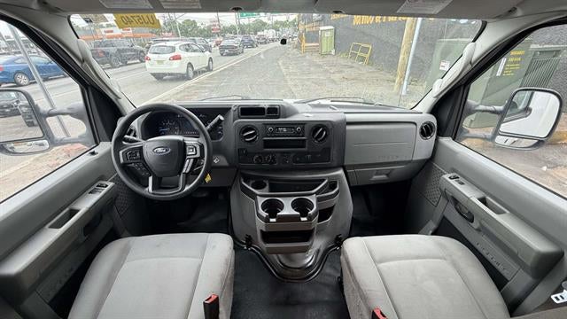 2022 Ford E-Series Cutaway E-350 SD