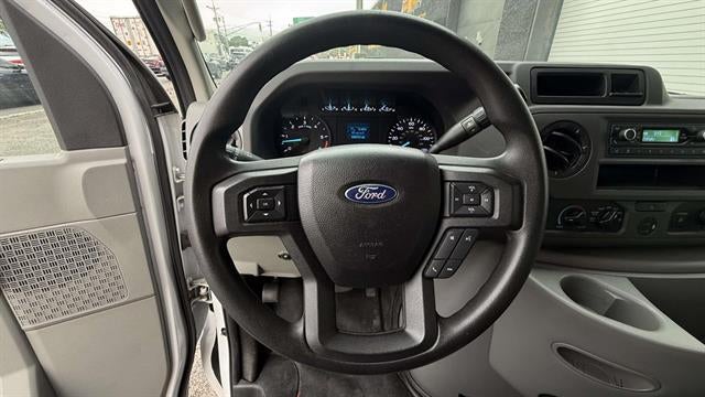 2022 Ford E-Series Cutaway E-350 SD