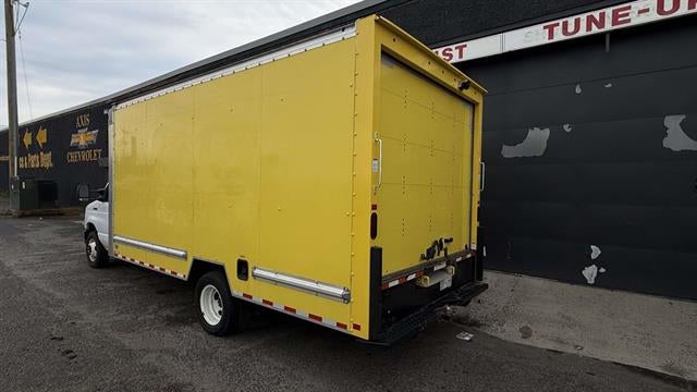 2022 Ford E-Series Cutaway E-350 SD