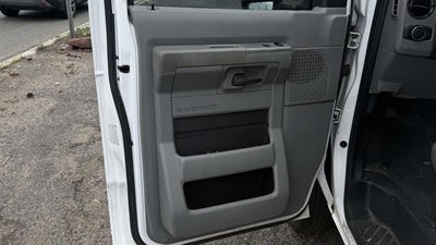2024 Ford E-Series Cutaway E-450 SD