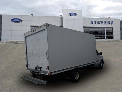 2024 Ford E-Series Cutaway E-450 SD