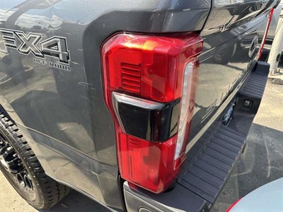 2024 Ford Super Duty F-350 SRW Lariat