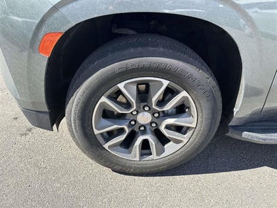 2023 Chevrolet Suburban LS