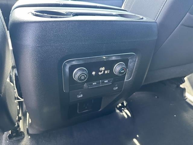 2023 Chevrolet Suburban LS