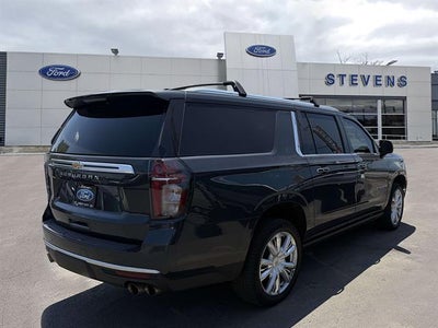 2022 Chevrolet Suburban High Country