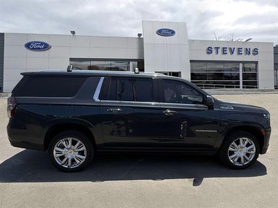 2022 Chevrolet Suburban High Country