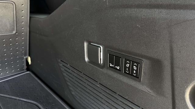 2022 Chevrolet Suburban High Country