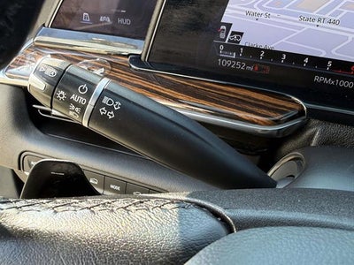 2022 Cadillac Escalade ESV Premium Luxury