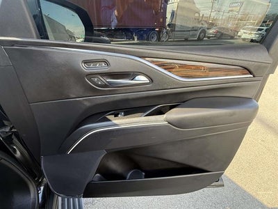 2022 Cadillac Escalade ESV Premium Luxury