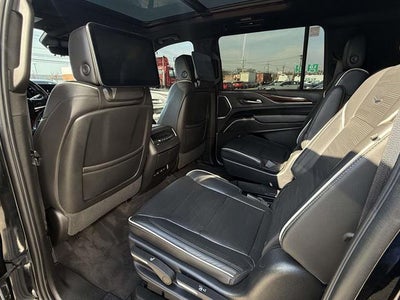 2022 Cadillac Escalade ESV Premium Luxury