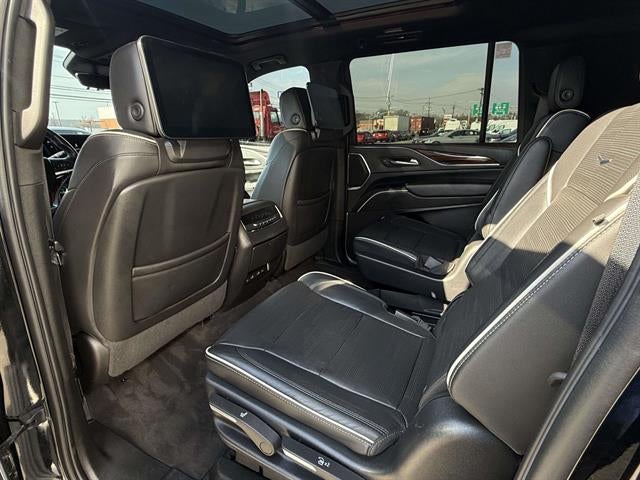 2022 Cadillac Escalade ESV Premium Luxury
