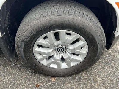 2024 Nissan Frontier SV