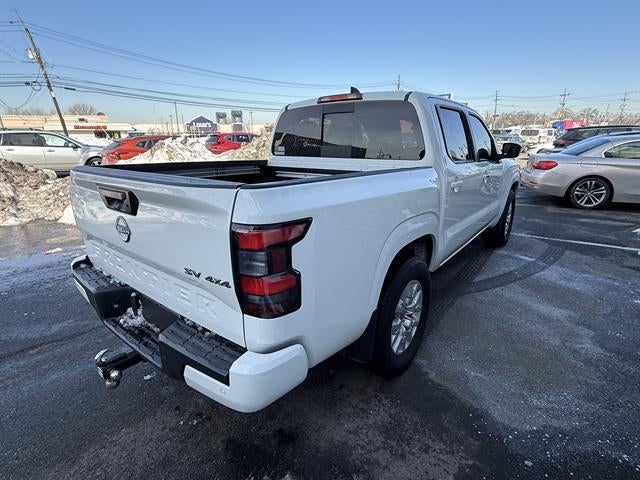 2024 Nissan Frontier SV