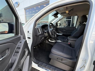 2024 Nissan Frontier SV