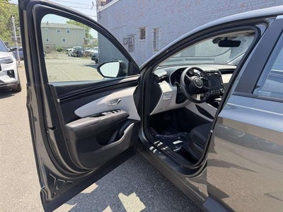 2023 Hyundai Tucson SE