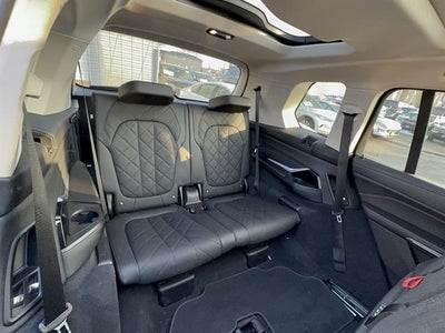 2023 BMW X7 xDrive40i xDrive40i