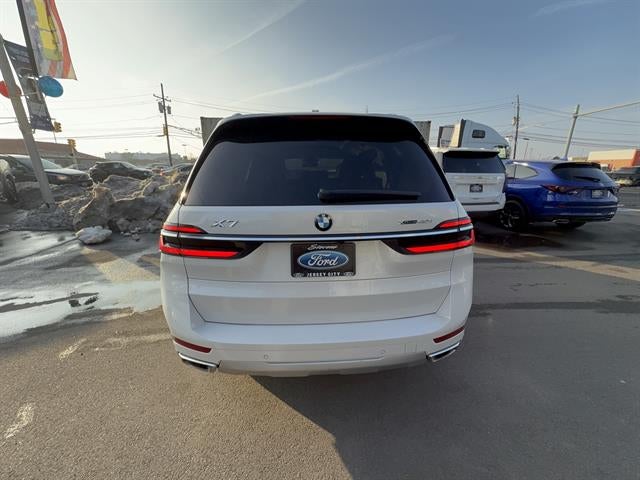 2023 BMW X7 xDrive40i xDrive40i