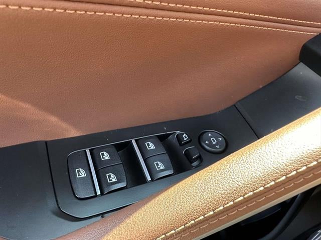 2023 BMW X6 xDrive40i xDrive40i