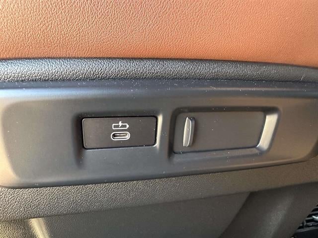 2023 BMW X6 xDrive40i xDrive40i
