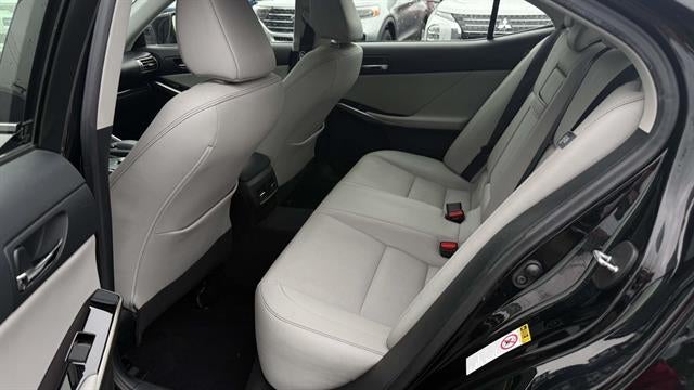 2016 Lexus IS 300 Base