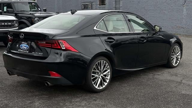 2016 Lexus IS 300 Base