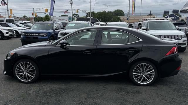 2016 Lexus IS 300 Base