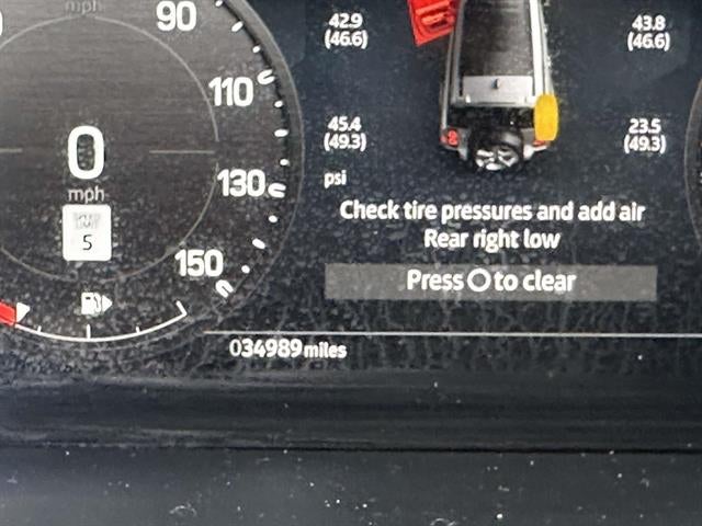 2023 Land Rover Defender 130 SE