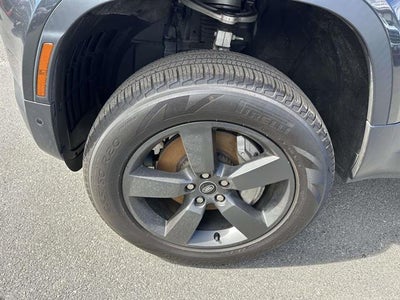 2023 Land Rover Defender 130 SE