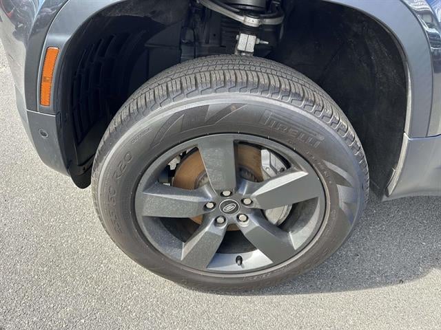 2023 Land Rover Defender 130 SE