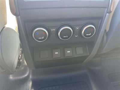 2023 Land Rover Defender 130 SE