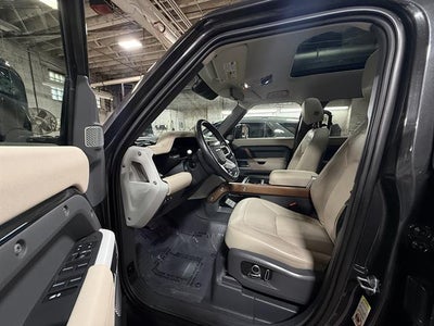 2023 Land Rover Defender 130 SE