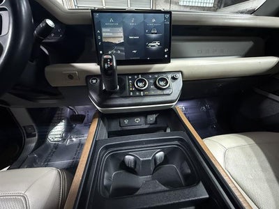 2023 Land Rover Defender 130 SE