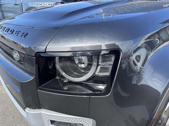 2023 Land Rover Defender 130 SE