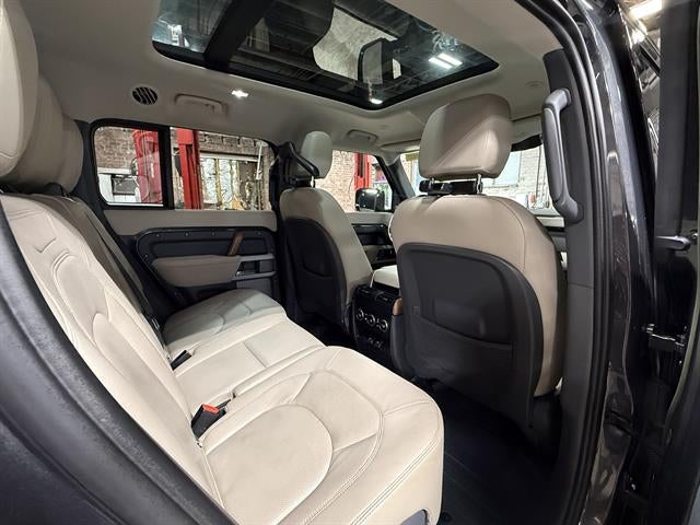 2023 Land Rover Defender 130 SE