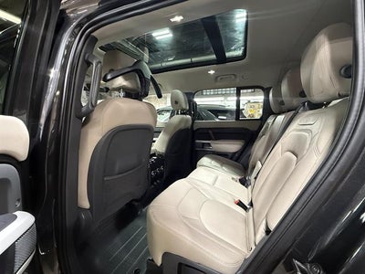 2023 Land Rover Defender 130 SE