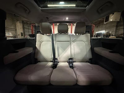 2023 Land Rover Defender 130 SE